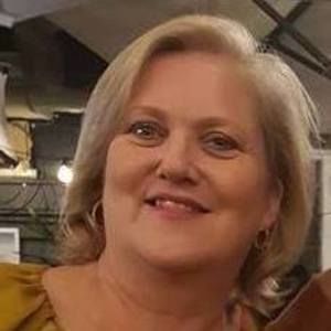 Meet your Posher, Debbie